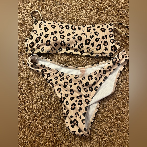 Bikini Lot - Picture 16 of 16